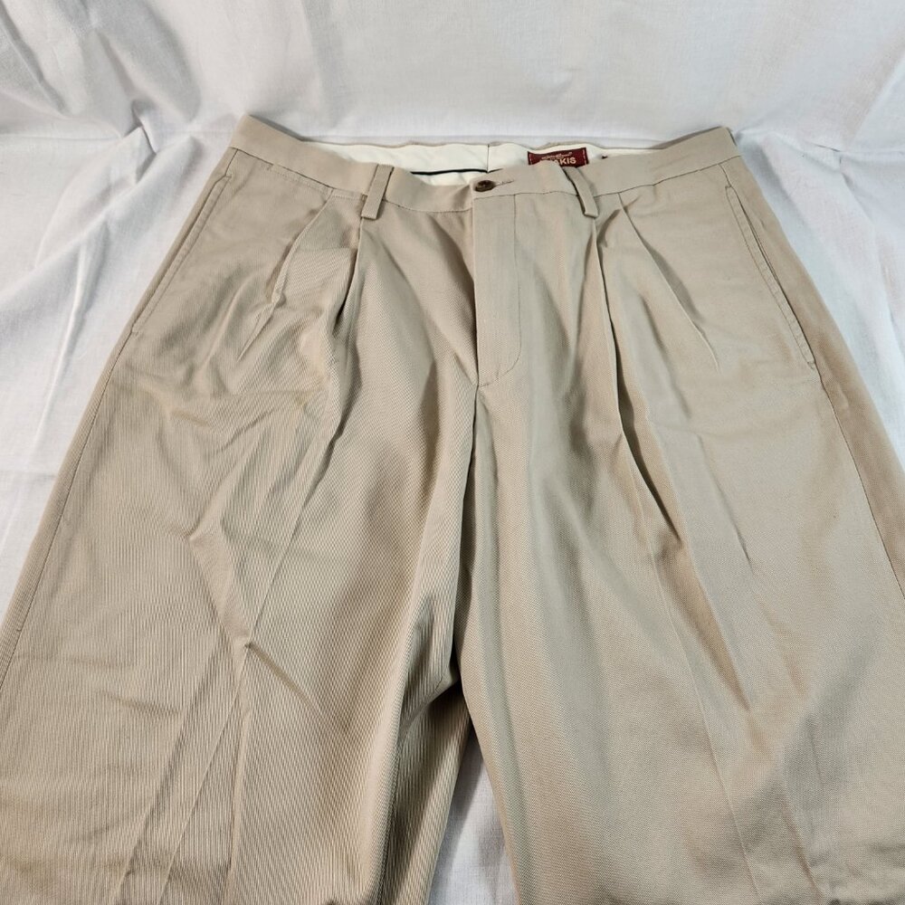 Eddie Bauer Nano-Care Relaxed Fit Khaki Pants Men’s Sz 36 (Actual 34) Pleated - Picture 2 of 12